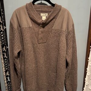 VINTAGE L.L. Bean Men's Taupe Crewneck Sweater